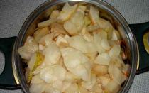 Сочный яблочно-манный пирог Венский яблочный пирог рецепт с манкой